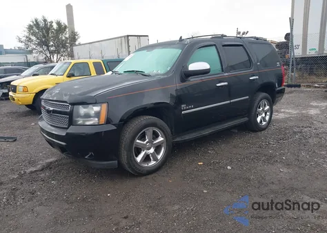2014 Chevrolet Tahoe Ltz z USA, uszkodzony, nr VIN 1GNSKCE06ER111000